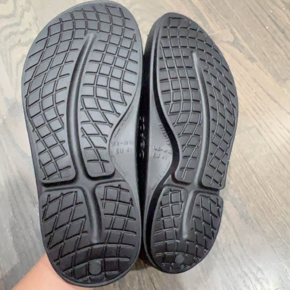 OOFOS Ooahh Luxe Sandal Slide Black Waterproof EU 41 Womens US 10/ Mens US 8 - Picture 6 of 7